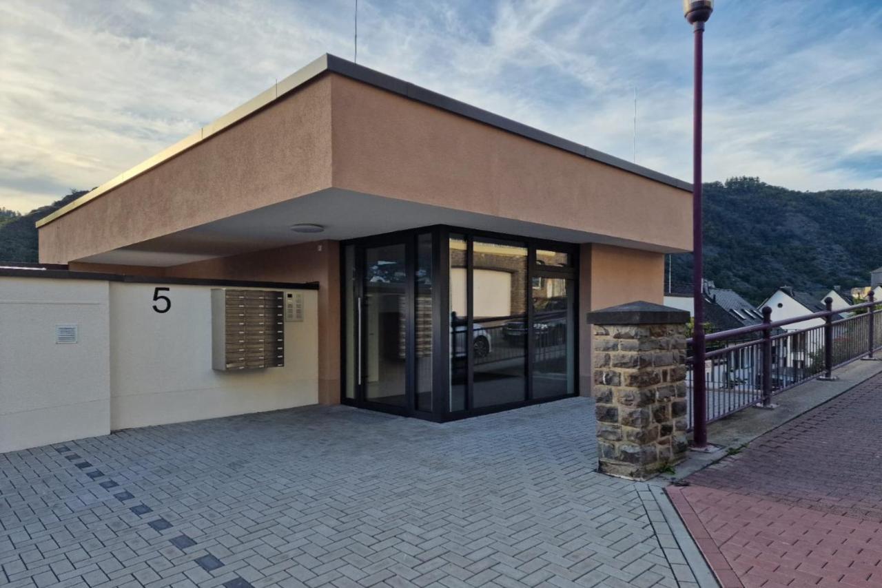 Vivamosel: Appartement Mit Mosel & Burgblick - Balkon - Parken - Aufzug - Fahrradraum Cochem Dış mekan fotoğraf