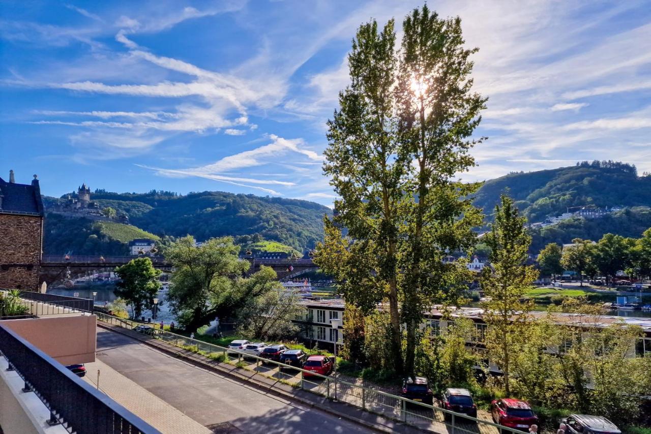 Vivamosel: Appartement Mit Mosel & Burgblick - Balkon - Parken - Aufzug - Fahrradraum Cochem Dış mekan fotoğraf